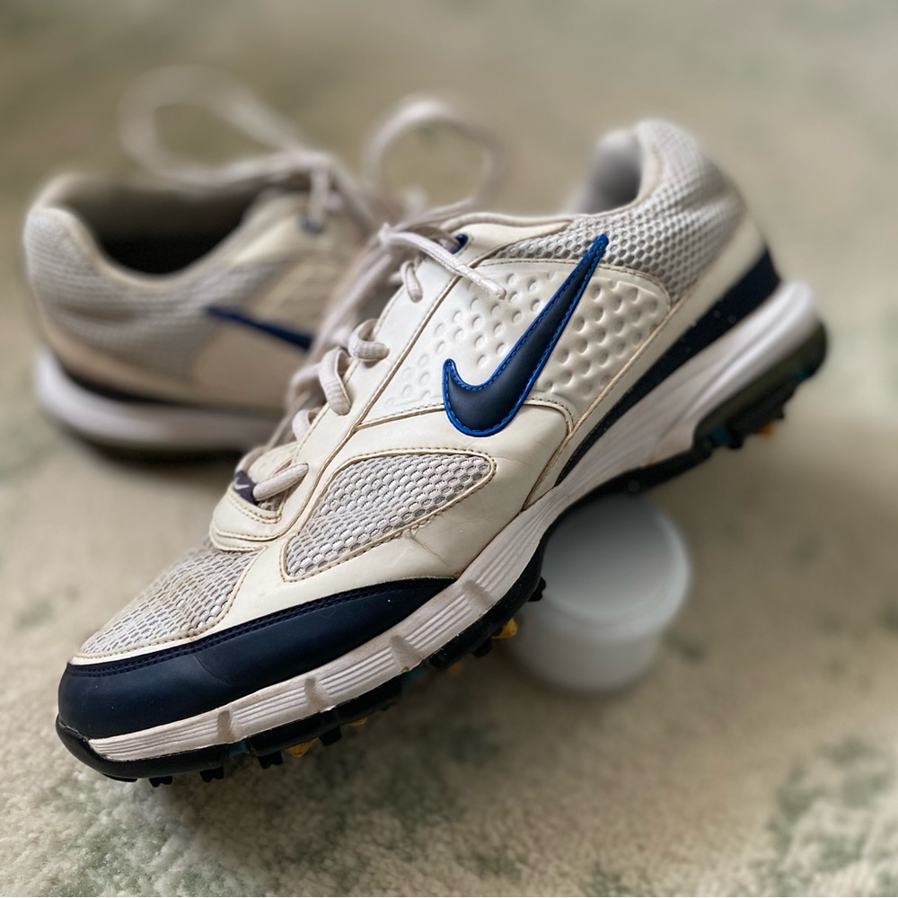 Nike men's golf shoe; size 9W